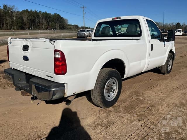Image of Ford F-250 equipment image 4