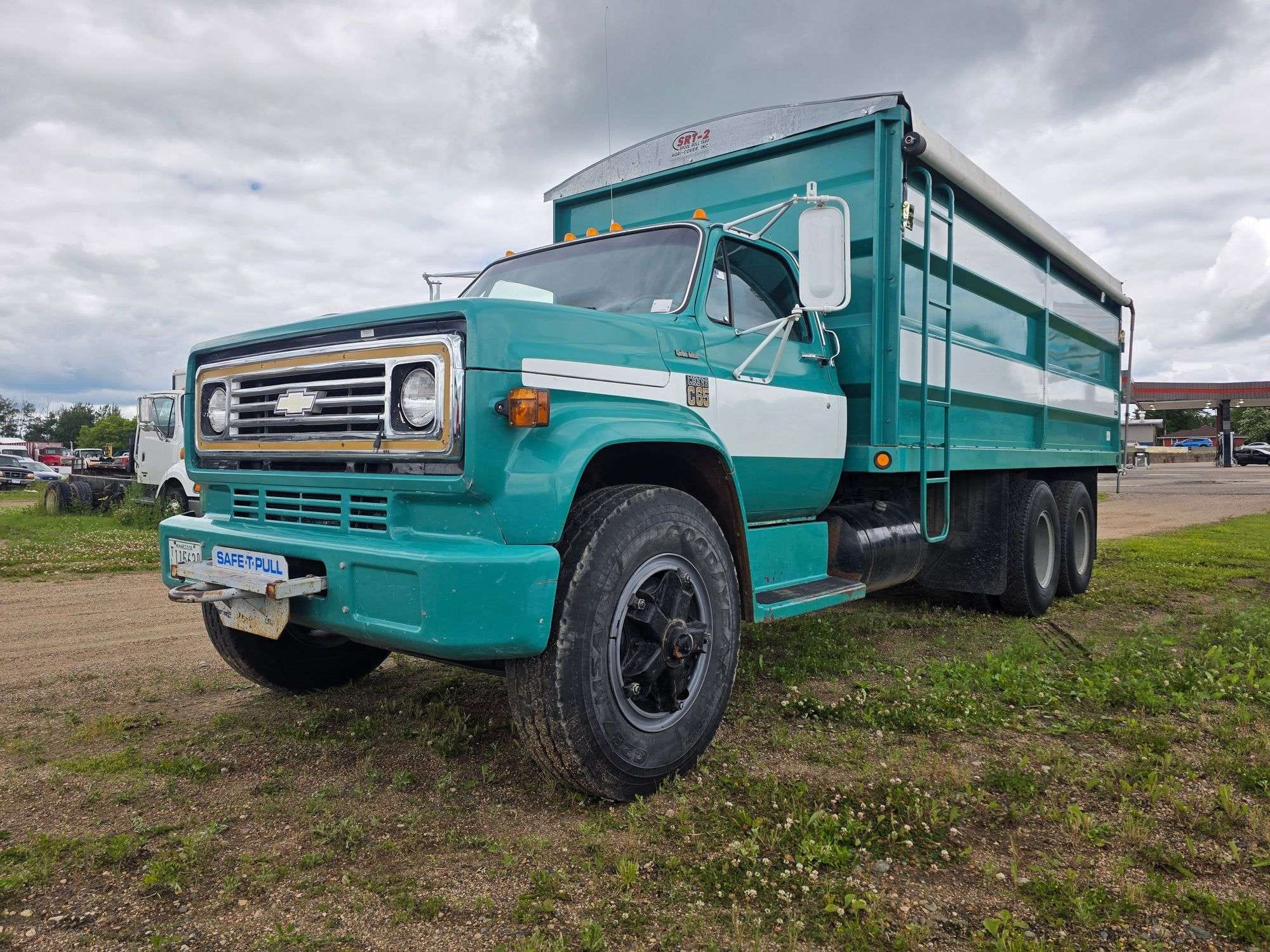 1973 Chevrolet C65 Equipment Image0