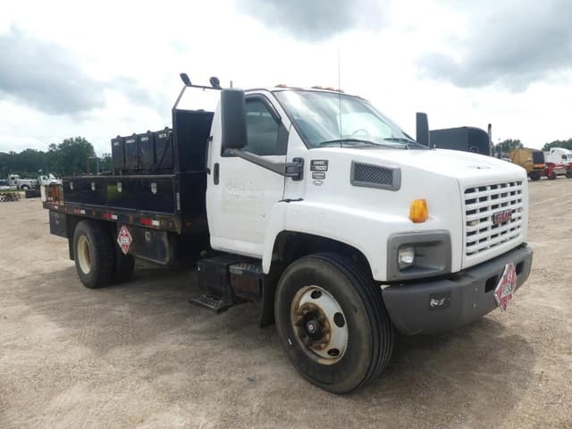Image of GMC C7500 equipment image 1