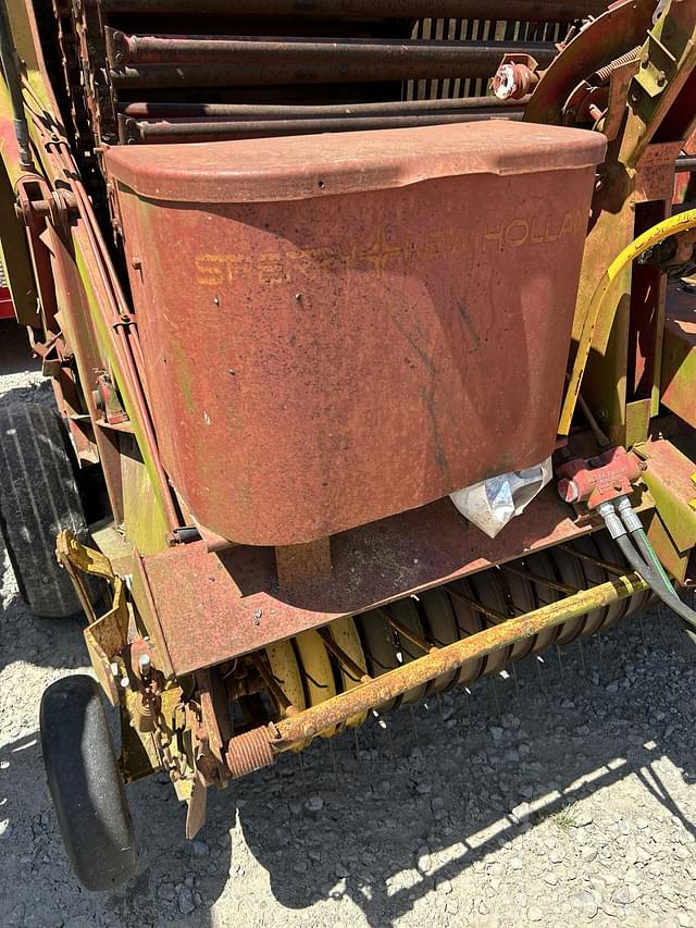 Image of New Holland 850 equipment image 2