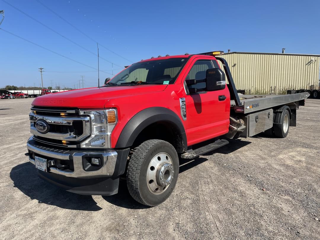 Image of Ford F-550 Primary image