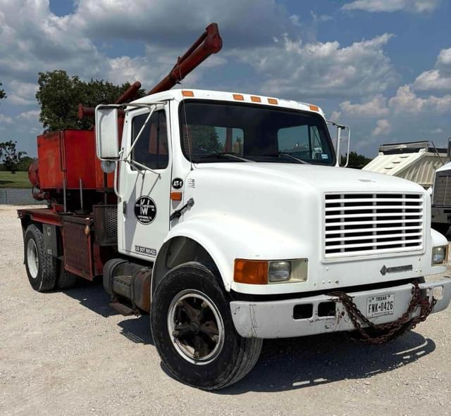 Image of International 4700 equipment image 1