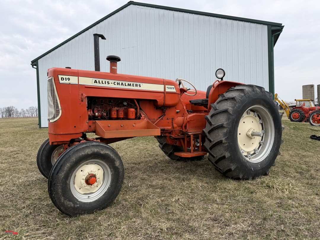 Image of Allis Chalmers D19 Primary image