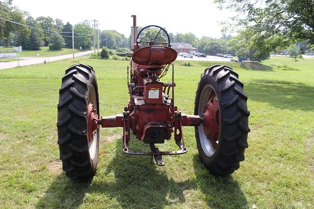 Image of Farmall Super M-TA equipment image 3