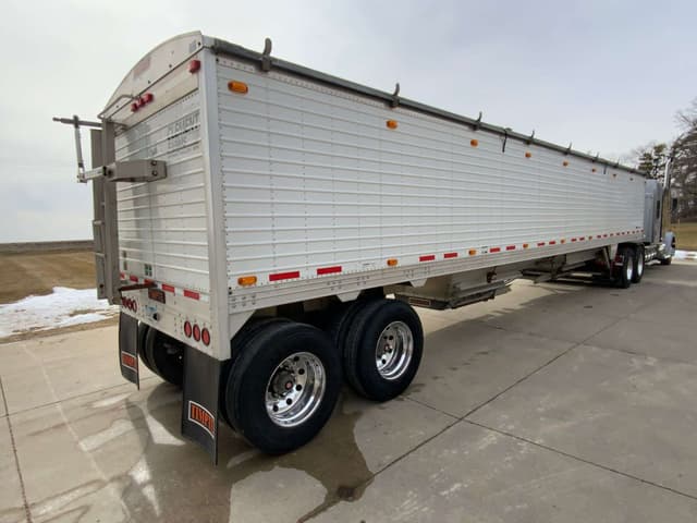 Image of Timpte Grain Trailer equipment image 4