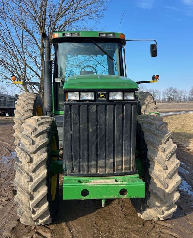 Image of John Deere 8310 equipment image 3