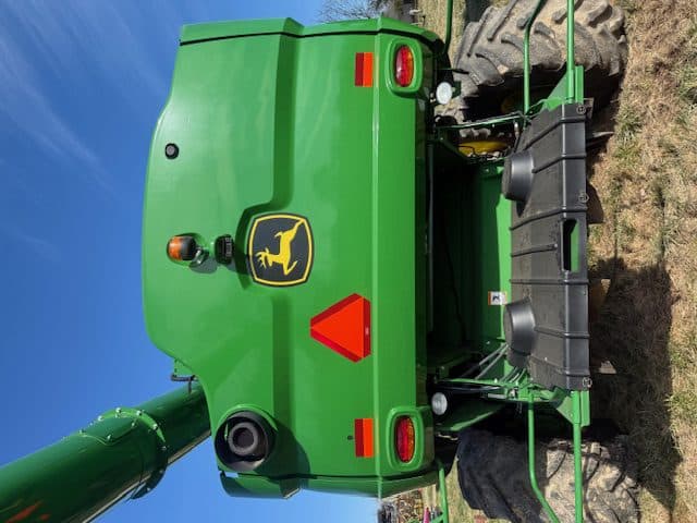 Image of John Deere S770 equipment image 2