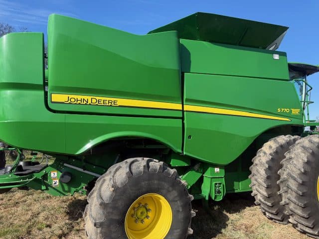 Image of John Deere S770 equipment image 3