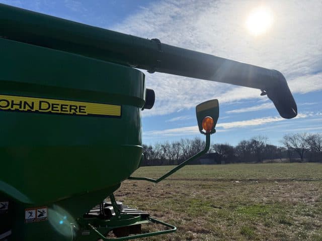 Image of John Deere S770 equipment image 1