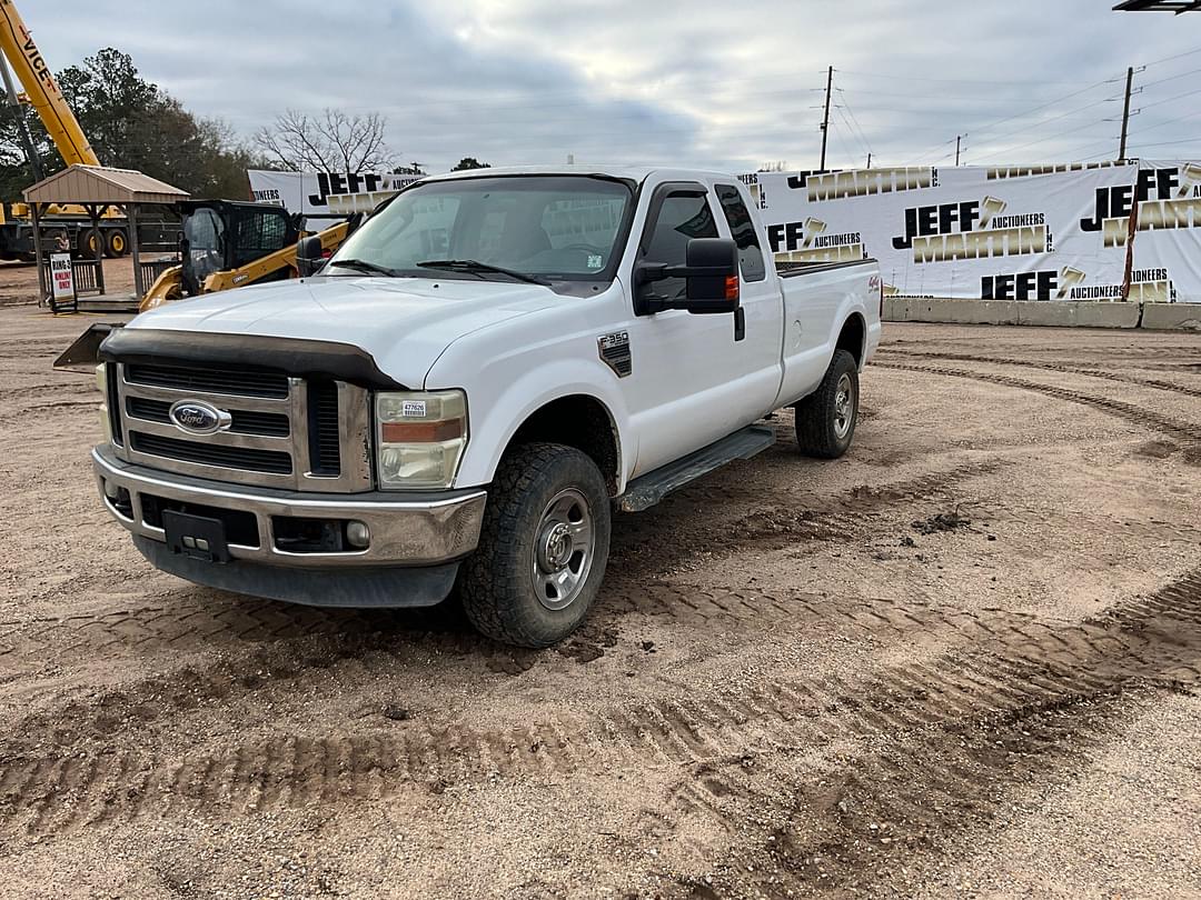 Image of Ford F-350 Primary image