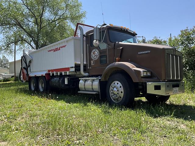 Image of Kenworth T800 equipment image 1