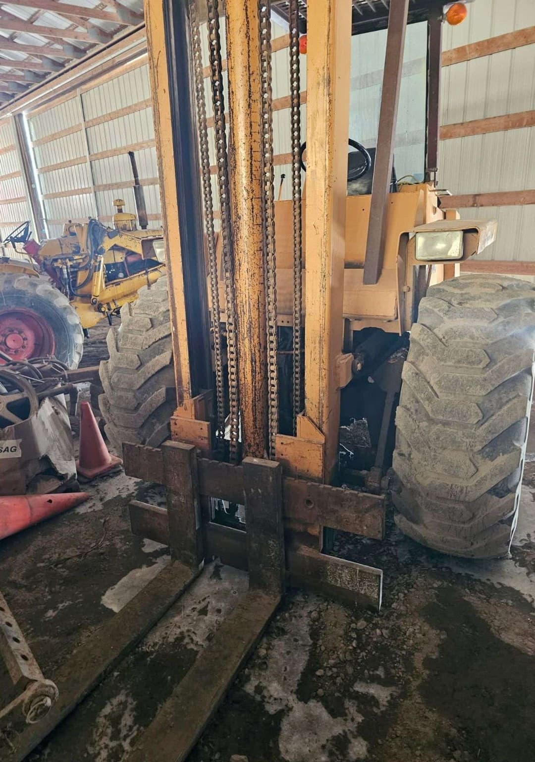 Image of Case 584C Image 1