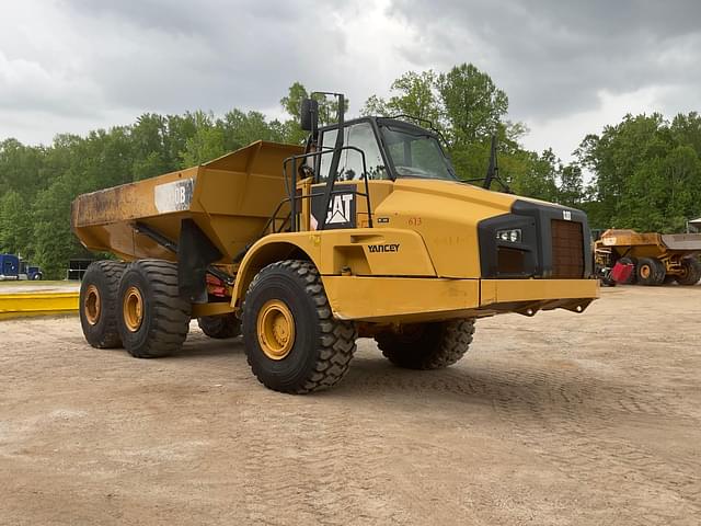Image of Caterpillar 740B equipment image 2