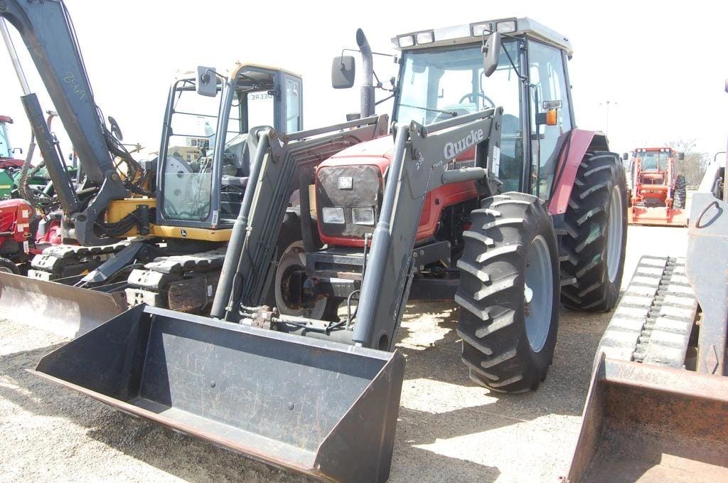 Massey Ferguson 6270 Equipment Image0