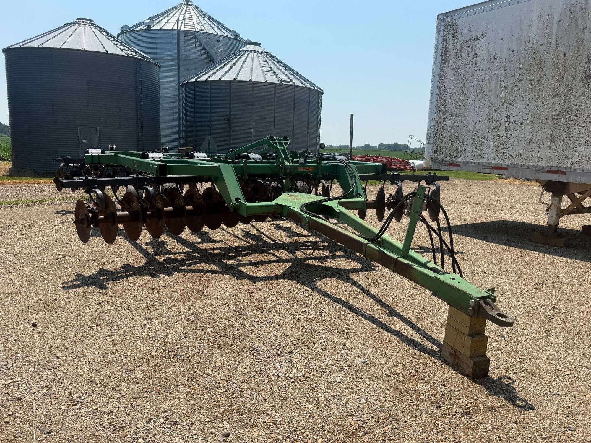 John Deere 510 Equipment Image0