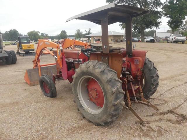Image of Case IH 385 equipment image 4