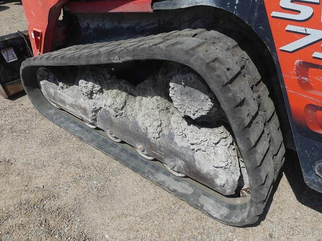 Image of Kubota SVL75-2 equipment image 4