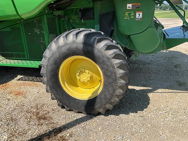 Image of John Deere 9560 STS equipment image 4