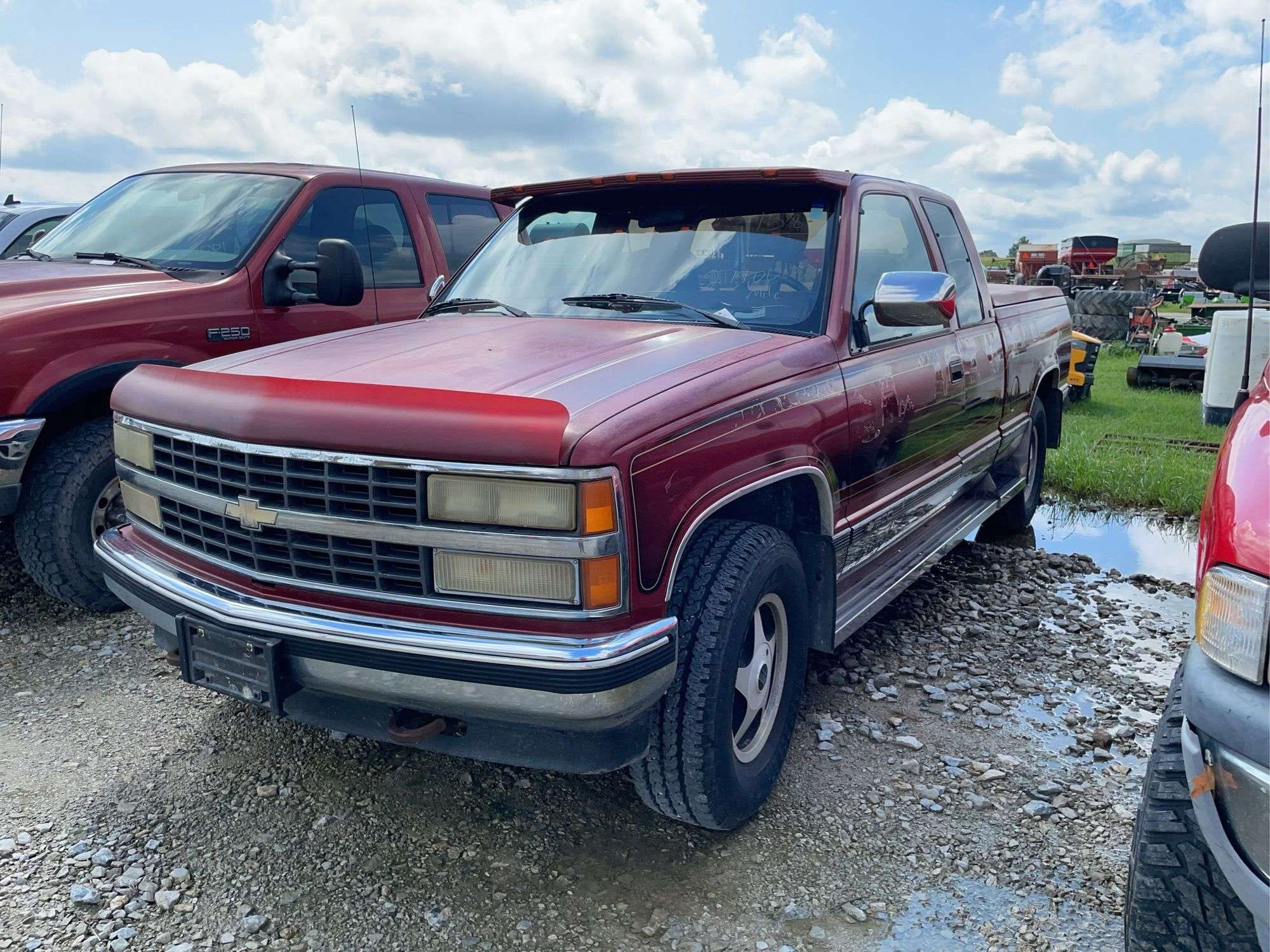 1992 Chevrolet 1500 Equipment Image0