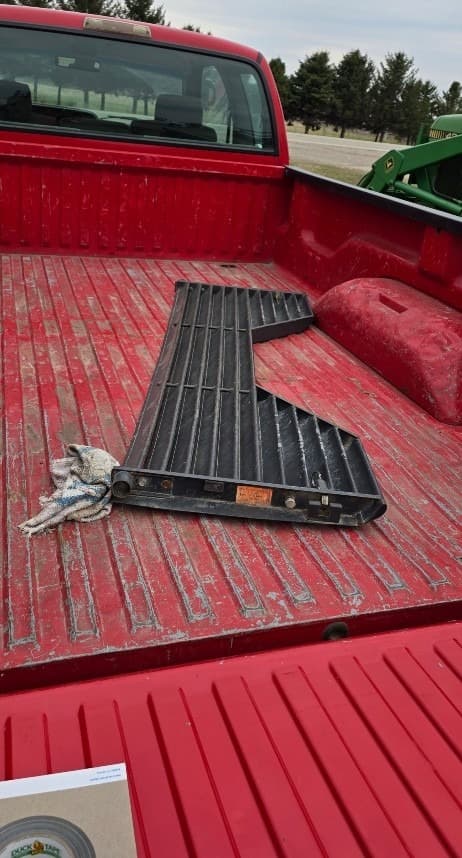 Image of Dodge Ram 2500 equipment image 3