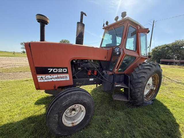 Image of Allis Chalmers 7020 equipment image 2
