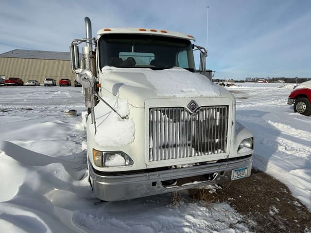 Image of International 9200i equipment image 2