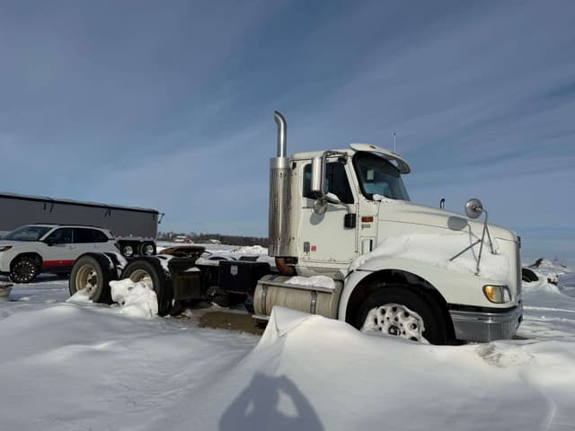 Image of International 9200i equipment image 3