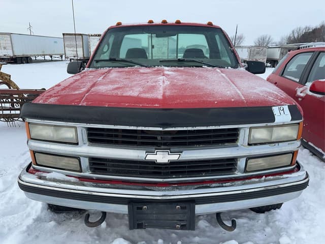 Image of Chevrolet 2500 equipment image 1