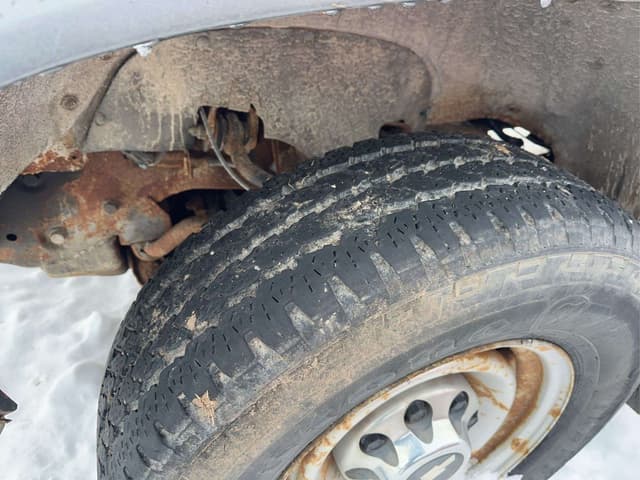 Image of Chevrolet 2500 equipment image 2