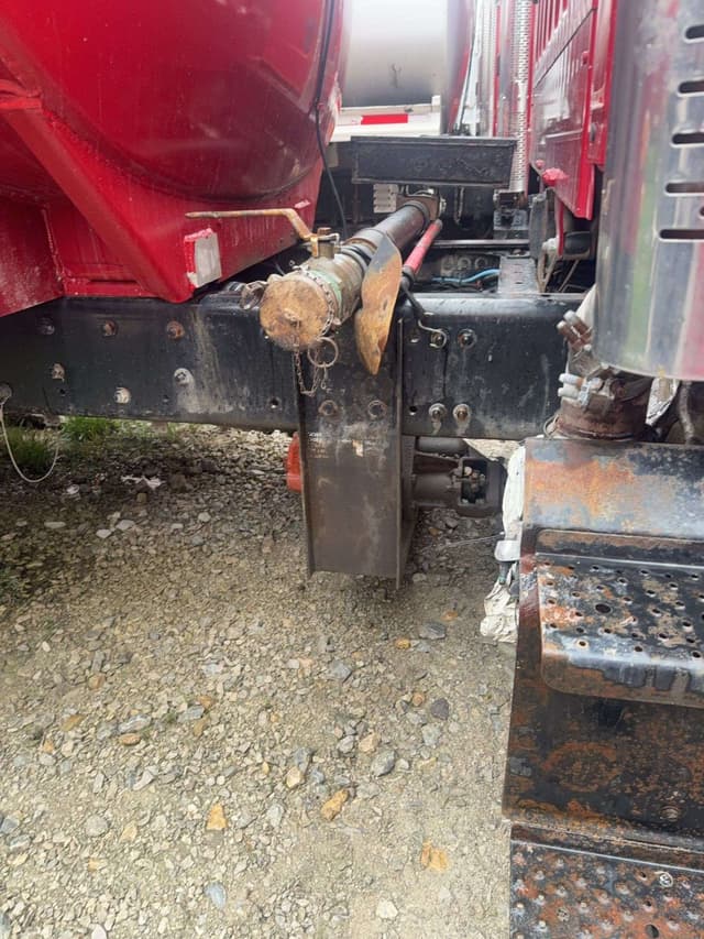 Image of Freightliner M2 equipment image 4