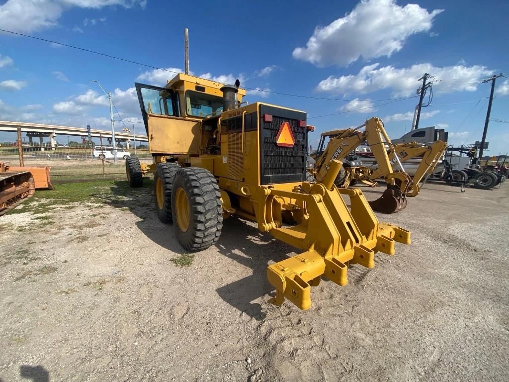 Main image Caterpillar 140H