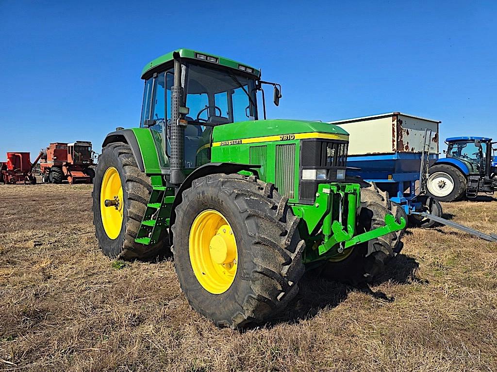 Image of John Deere 7810 Primary image