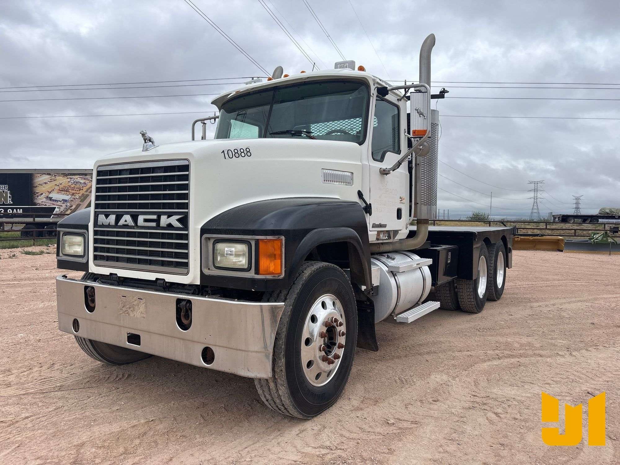 2006 Mack CHN613 Equipment Image0