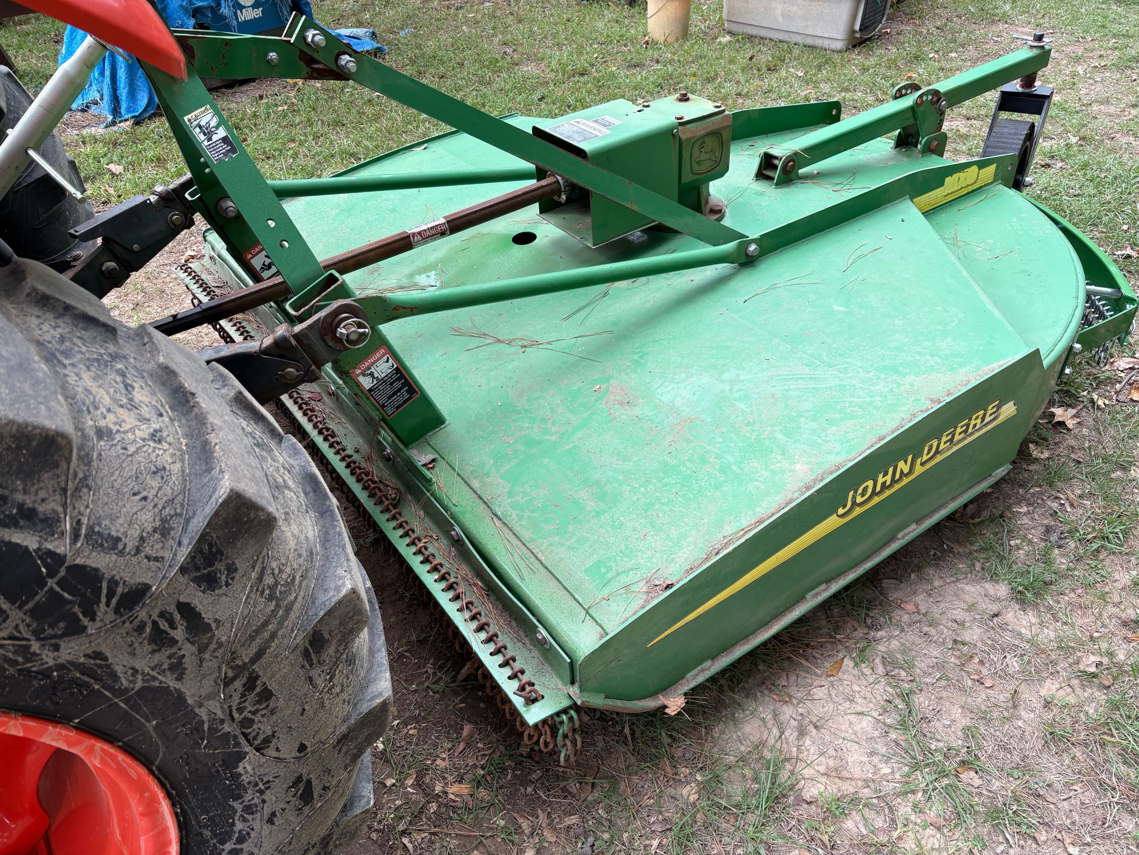 John Deere MX6 Equipment Image0