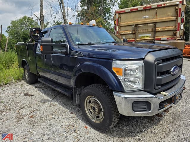 Image of Ford F-250 equipment image 2