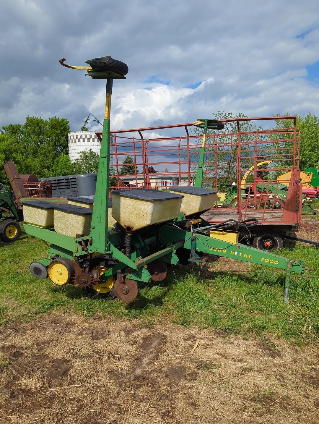 Main image John Deere 7000