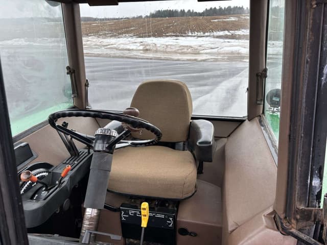 Image of John Deere 4650 equipment image 4