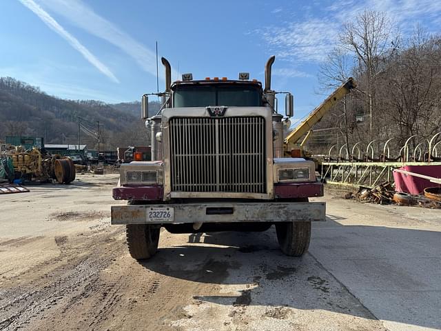 Image of Western Star 4964F equipment image 1