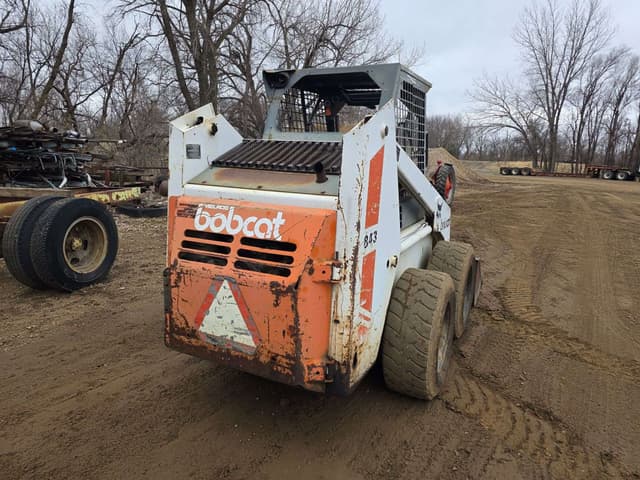 Image of Bobcat 843 equipment image 4
