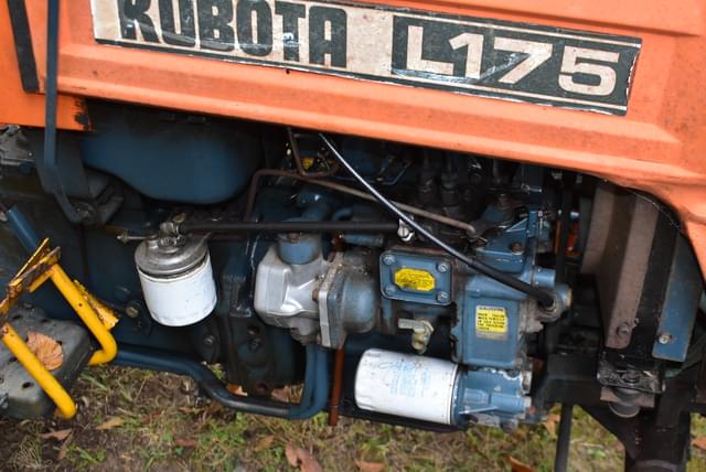 Image of Kubota L175 equipment image 2