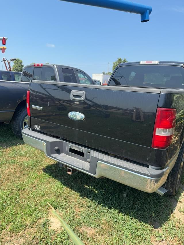 Image of Ford F-150 equipment image 3