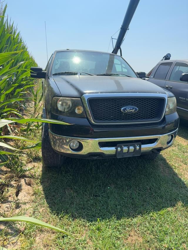 Image of Ford F-150 equipment image 1