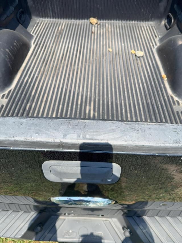 Image of Ford F-150 equipment image 4