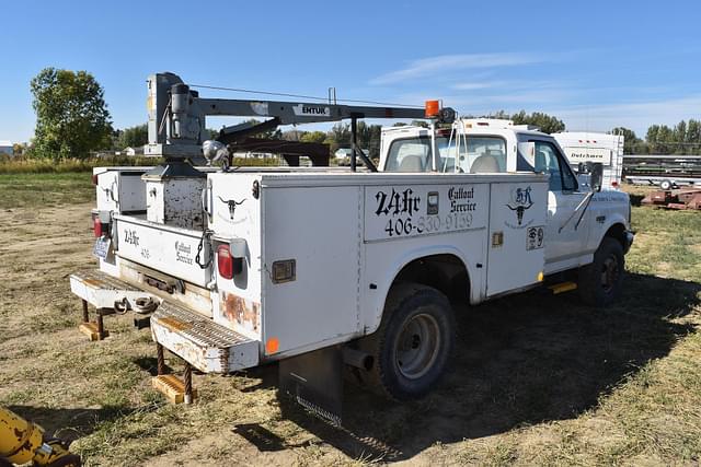 Image of Ford F-450 equipment image 4