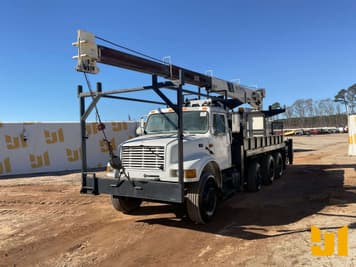 Main image International 4900