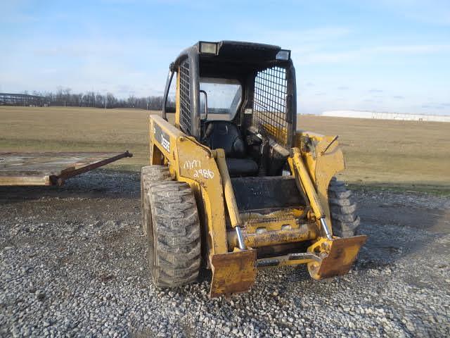 Image of John Deere 320 equipment image 3