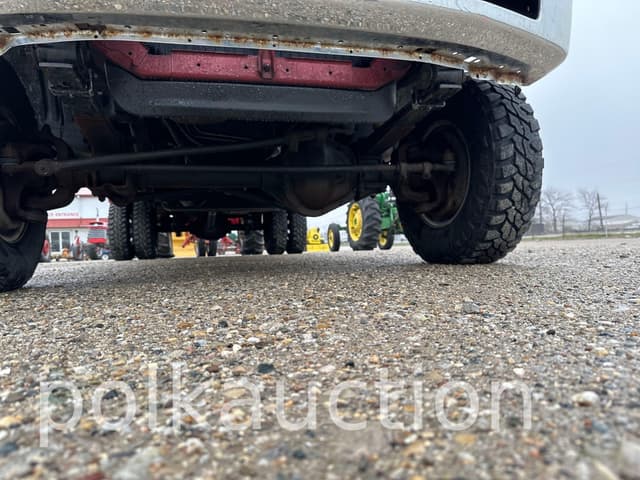 Image of Ford F-350 equipment image 3