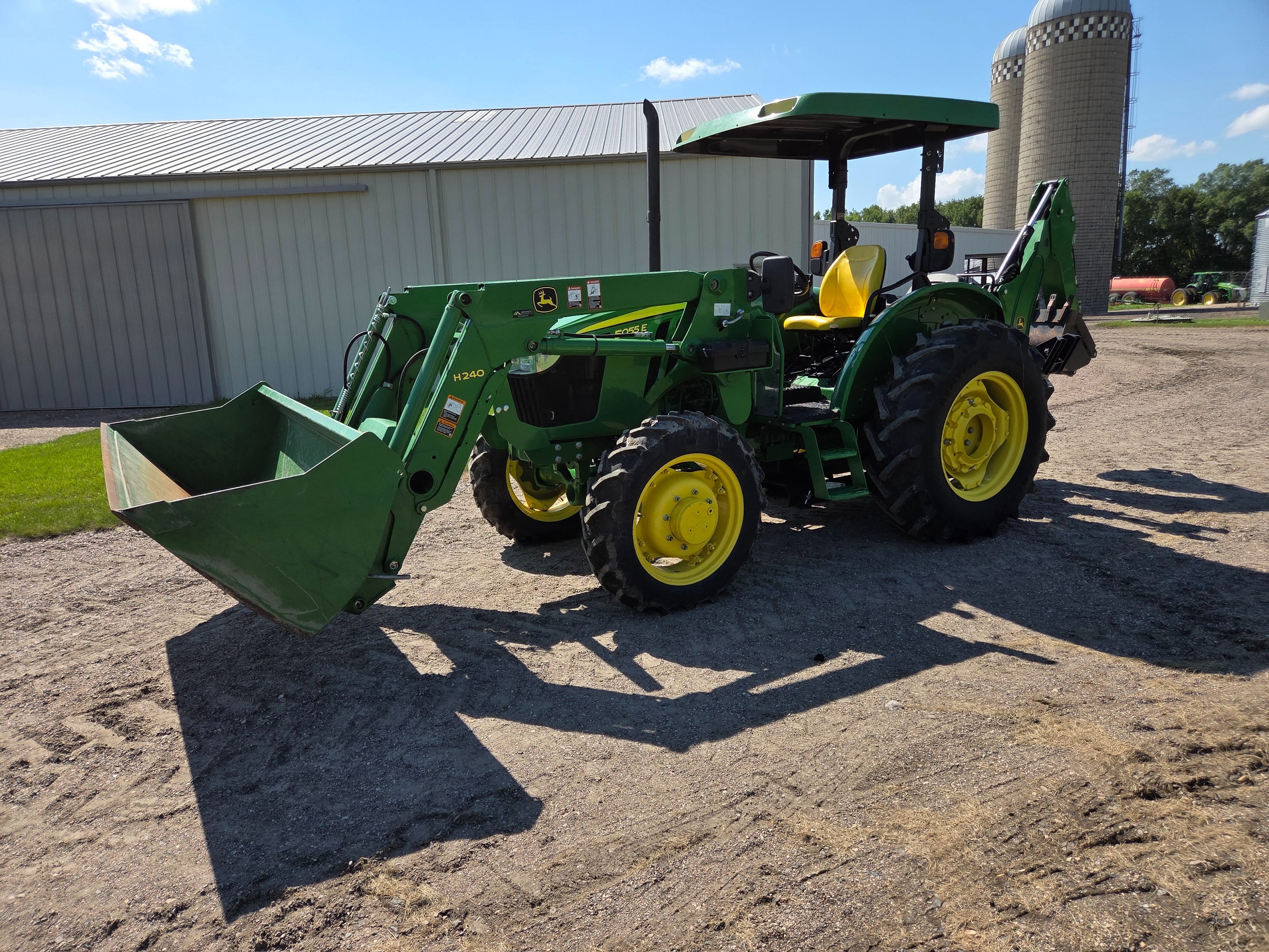 2018 John Deere 5055E Equipment Image0