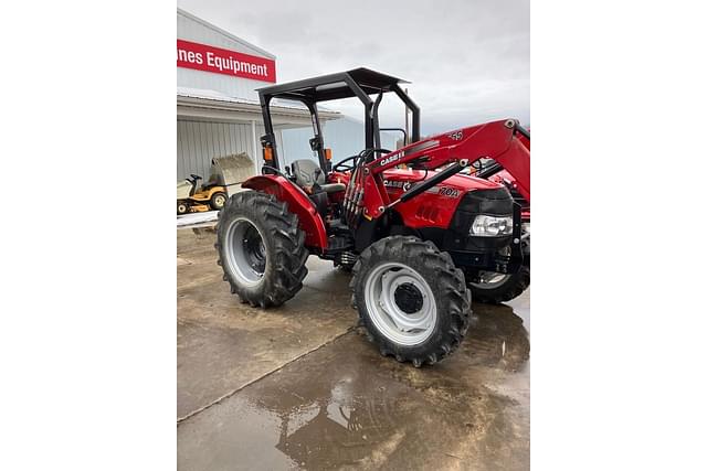 Image of Case IH Farmall 70A equipment image 3