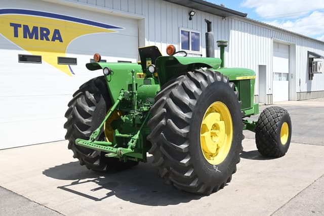 Image of John Deere 5010 equipment image 2